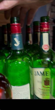 CASSIDYS IRISH BAR UTILIZA LICORES COMUNES COMO PREMIUM (Midtown)63866980522883122
