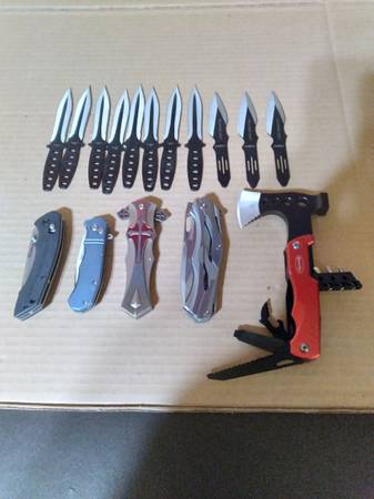 Knives assorted many to choose from 1