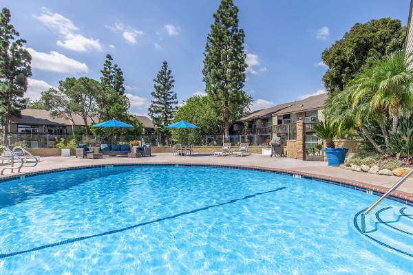 Loft, Smoke-Free Community, 2/BD 2/BA 1