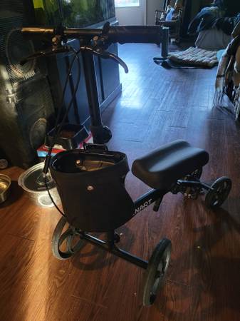 Knee Scooter 1
