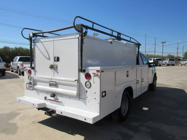 2017 FORD F350 ***CAMA DE 11 FT UTILIDAD*** - $18,995 (2WIN AUTO SALES)63619519907843124