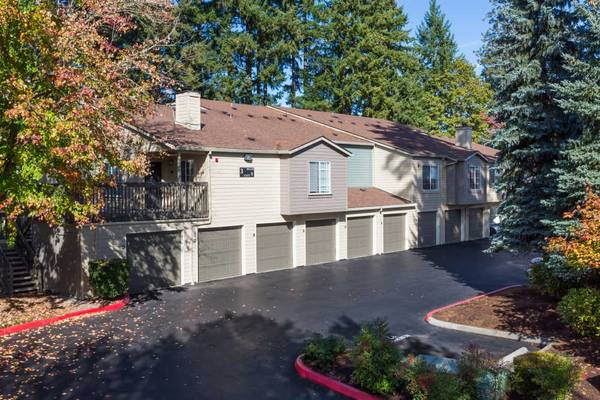 $1,616 / 1br - 560ft2 - Garajes Separados, 1 BD, Beaverton OR (11103 SW Davies Rd, Beaverton, OR)63831537163393121
