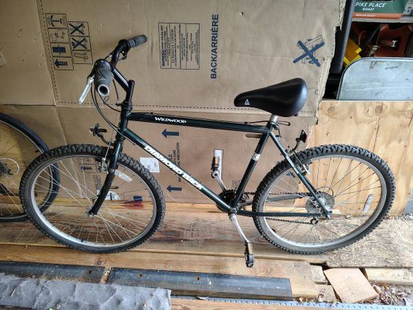 Diamondback Mountain Bicycle, Aluminum 1