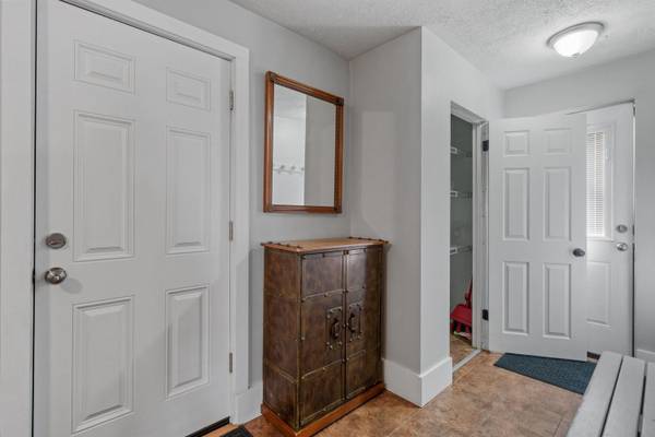 $1,300 / 1br - 700ft2 - Flexible Lease Terms Available Less Than The Typical 12 Months.63931658362499124