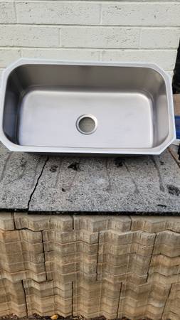 undercounter kitchen sink 1