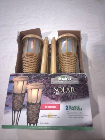 New: 2 Pack Malibu LED Island Torch Solar-powered Flickering Tiki Torc 1