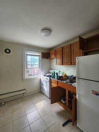 $2,450 / 2br - Ubicado justo al lado de la Universidad de St. John’s, (FRESH MEADOWS)63862609215747120