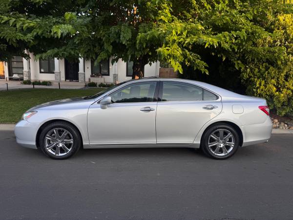 2007 Lexus ES 350 limpio y confiable - $8,400 (mountain view)636242257794591216