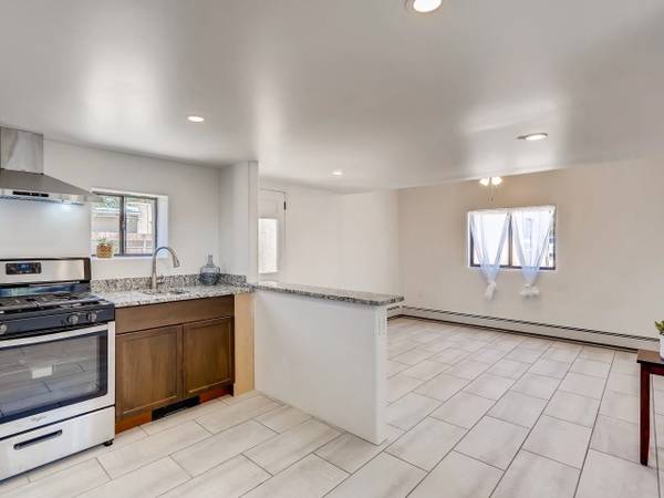 $1,300 / 1br - 400ft2 - Casita available, utilities included (Hopewell-Mann)63659832802819120