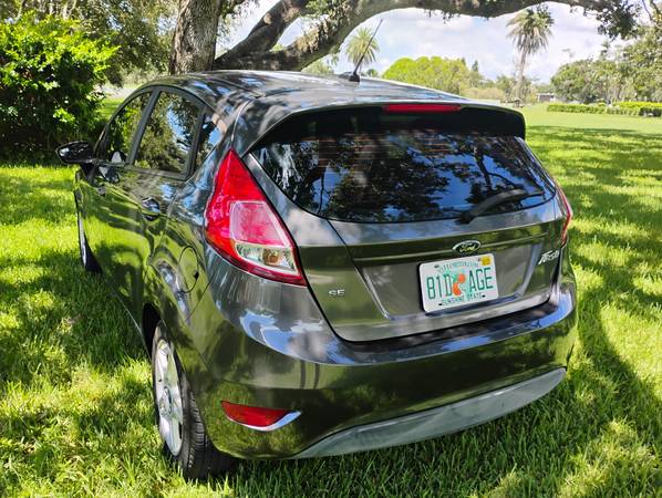 PERFECT DAILY DRIVER*LIKE NEW*NEEDS NOTHING*LOW MILES*COLD AIR* CLEAN - $4,950 (LARGO)63443850245251122