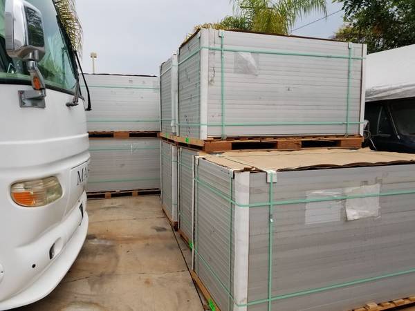 100 SUNPOWER 435W US MADE COMMERCIAL SOLAR PANELS E20-435-COM 85.6V 1