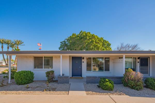 $1,431 / 2br - 622ft2 - This Elegant Two-Bedroom Apartment Gives You Access to a Jacuzzi!64047539689217122