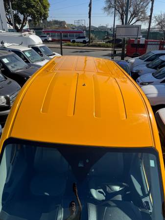 2017 Ford TRANSIT 150 MEDIUM - Photo 9