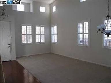 $4,150 / 5br - 2652ft2 - BBRENTWOOD 5 bed 3 bath SHADOW LAKES SPECTACULAR HOME. (brentwood / oakley)63850427035265123