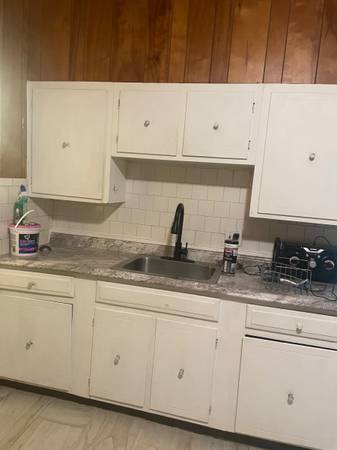 $1,550 / 2 habitaciones - Calefacción y agua caliente incluidas, se acepta Sección 8 (149-151 Valley St Central Falls RI)64002993688066123