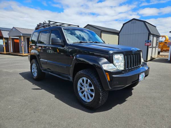 2012 JEEP LIBERTY SPORT 2WD   *147k - $3,850 (Longview)63474359235457124