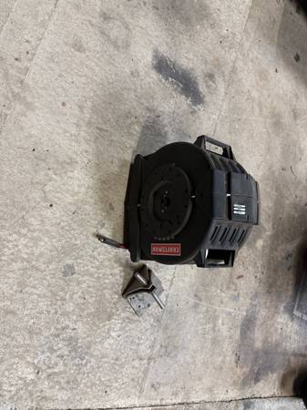 Craftsman air hose reel 1