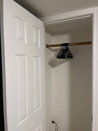 $1,800 / 1br - Capitol Hill: Lovely One Bedroom Apartment63822011632643124