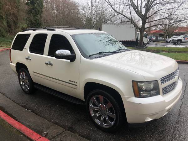 2011 Chevrolet Tahoe LTZ 4WD --Navi, DVD, Tercera fila, Equipado, Limpio-- - $14,995 (kirkland)63613954322051122