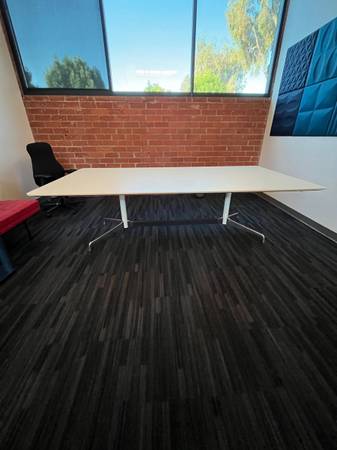 Eames segmented Base table. By Herman Miller 1