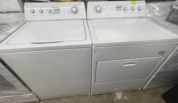 whirlpool top loader washer and gas dryer washing machines 1