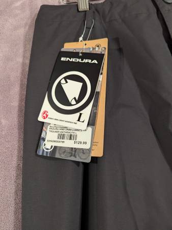 Endura Women's Bike Pants NWT - $30 (Falls Church)63470112459395121