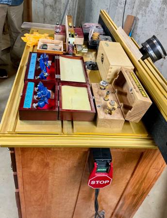 Summerfeld Router table, cabinet, router and bits 1
