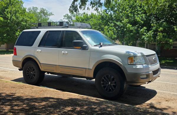 Lifted 2004 ford expedition x4 for trade 1