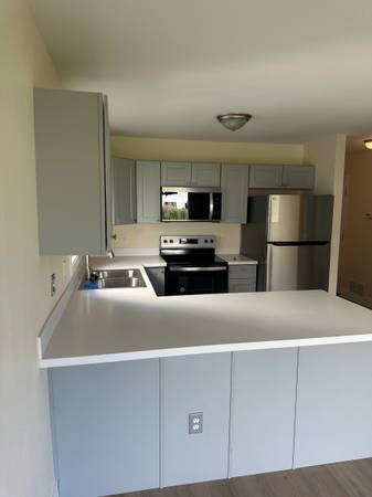 $2,300 / 3br - 1250ft2 - Eastside 3 bedrooms, 1.5 bath. (Anchorage)64014169464579120