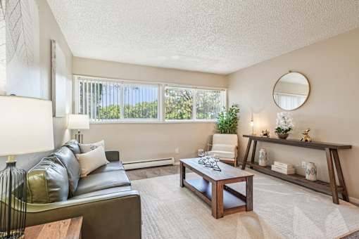 $1,195 / 2br - 750ft2 - Wood Style Flooring, Dishwasher, Air Conditioner (360 N Murray Blvd, Colorado Springs, CO)63686867213827124