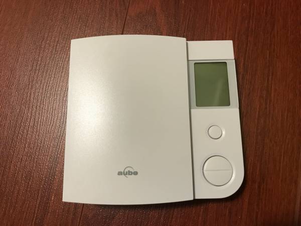 Brand new programmable thermostats 1