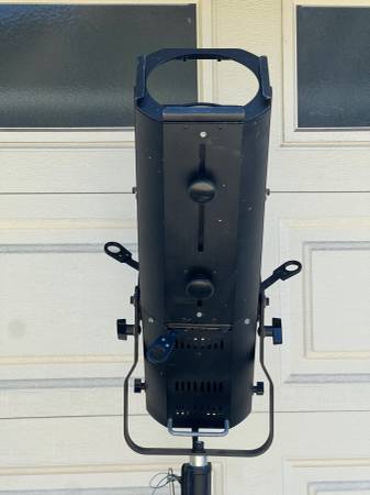 Altman 1KL6-2040Z Luz escénica elipsoidal con zoom - $95 (oakland piedmont / montclair)63470975773571124