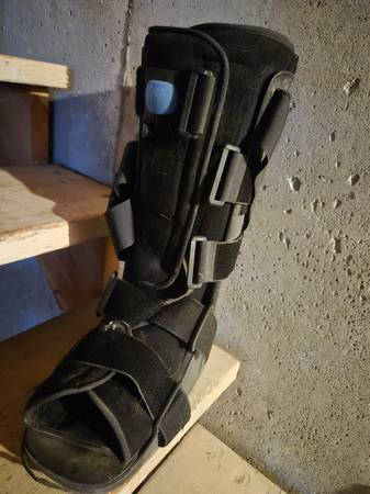 Brace boot size mens L (10-11) 1