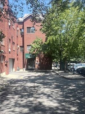 $3,300 / 2br - Apartamento de 2 dormitorios y 1 baño en Somerville | Highland Ave63863136181249122