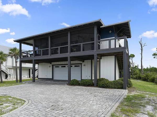 $989,900 / 1854ft2 - Home for Sale in CAPE SAN BLAS,  (4bd 4ba)63924682663426121