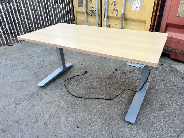 Office desk elctric adjustable 1
