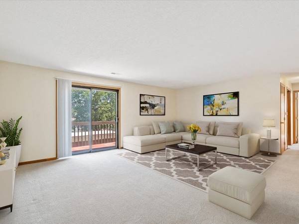 $995 / 2br - 1008ft2 - Relájate, estás en casa 🏡 (470 Quail Ct SW, Cedar Rapids, IA)63679458723203121
