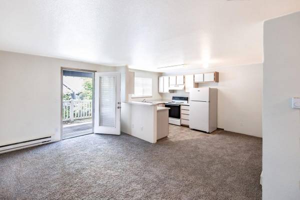 $1,524 / 1br - 724ft2 - Remodeled Units, Parcel Pending Package Handling, Stainless Appliances63850756126849123