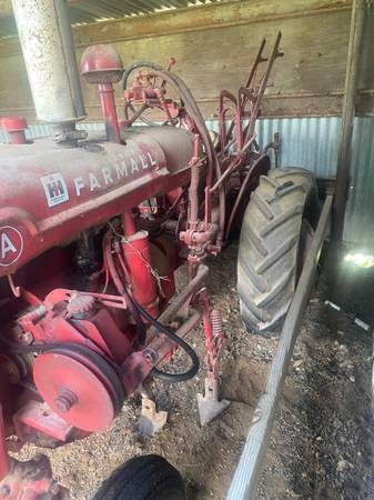 Farmall. A. Cultiator 1