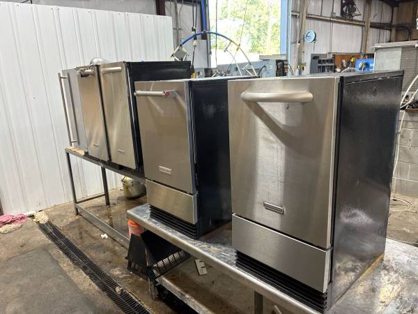 Whirlpool KitchenAid ice machines makers 1