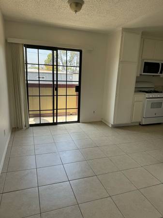 $2,200 / 2br - 800ft2 - Lo mejor de North Hollywood (North Hollywood)63612011544963124