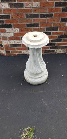 Bird Bath Base 1