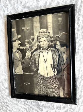 Marx Brothers GO WEST (1940) picture with frame 1