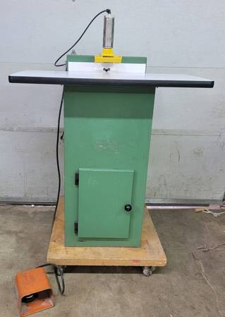 Castle TSM-20 Pocket Hole Drilling Machine 1