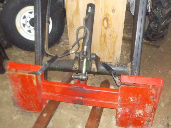 JD tractor - Quick hitch for loader # 480 1