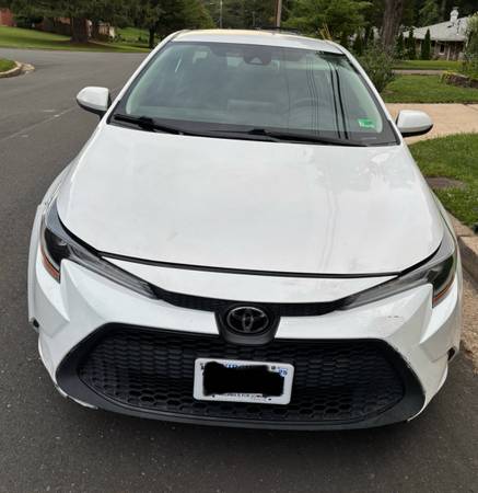 Toyota corolla LE 2021 en venta - $11,500 (Annandale)63618533503747126