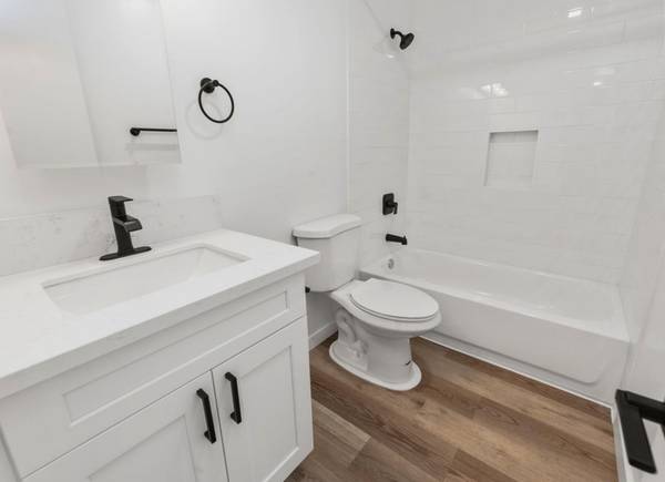 $2,495 / 1br - Stainless Steel Appliances | Cable/Internet Ready + One Bed (Golden Hill)63845976767617124