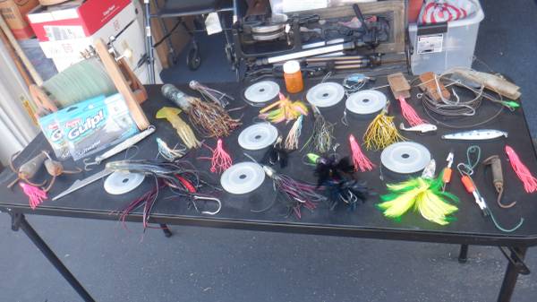 LARGE FISHING LURES AND HOOKS AND MORE 1