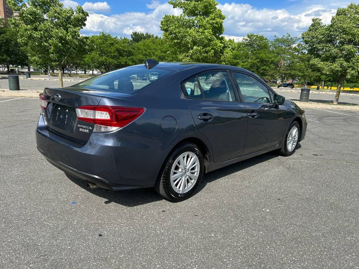 2017 Subaru Impreza sedan AWD clean title