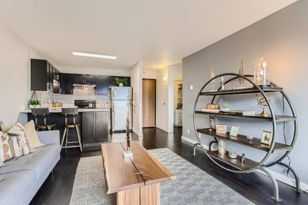 $1,495 / 1br - 620ft2 - Depósito de $99 y tarifas eliminadas = ¡Tu nuevo apartamento de 1 dormitorio! (Downtown Portland)63841707372929123